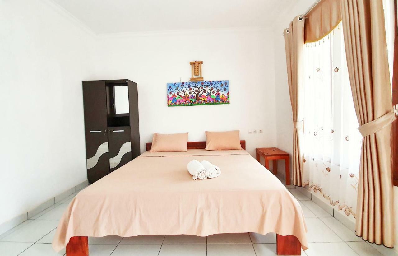 Chemel Homestay Kuta  Exterior photo